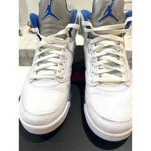 (Sold) Jordan 5 Retro White Stealth/Hyper Royal Men size 8.5